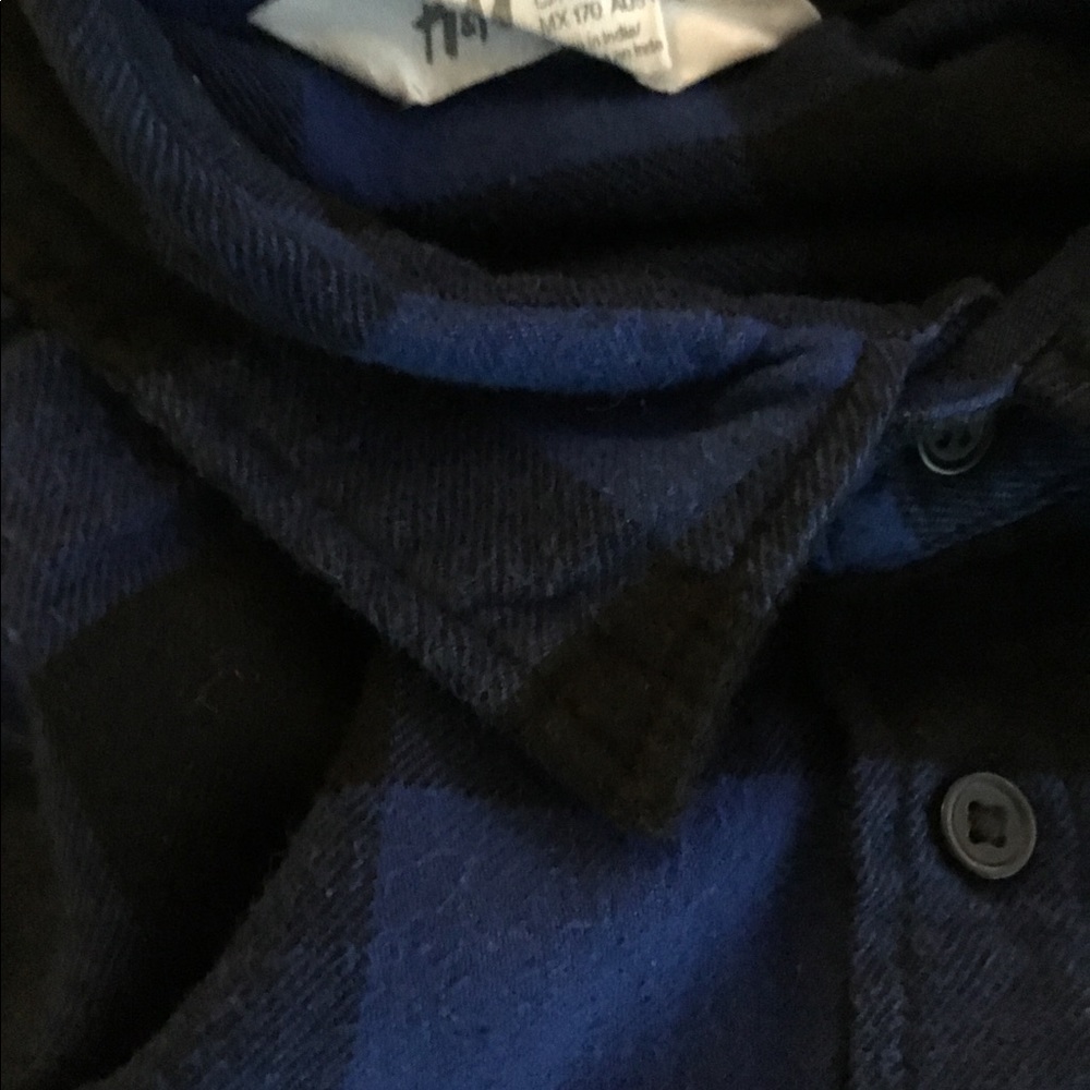 H&M Blue/ Black Plead Flannel Long Sleeved Shirt Size Large. $25 - Picture 4 of 8